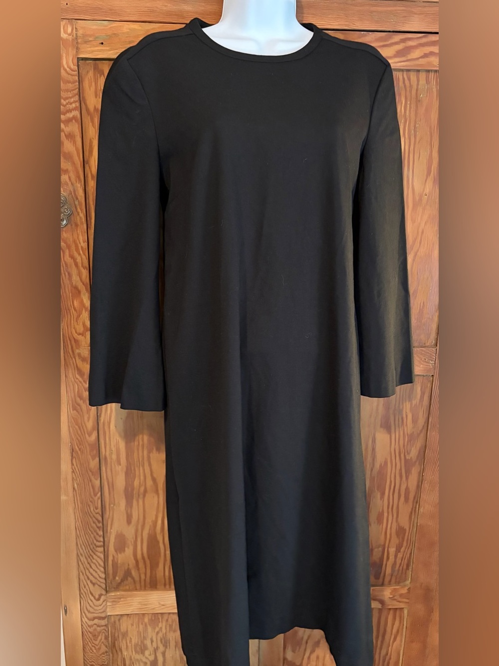 Anne Klein Black Round Neck MIDI Dress. 3/4 sleeve. Zip back. Size 8. VGUC